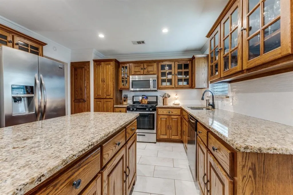 10107 Pinecrest Drive