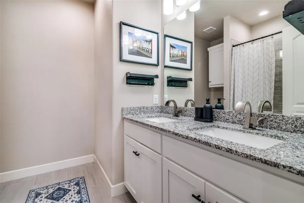 2247 Dorian Place