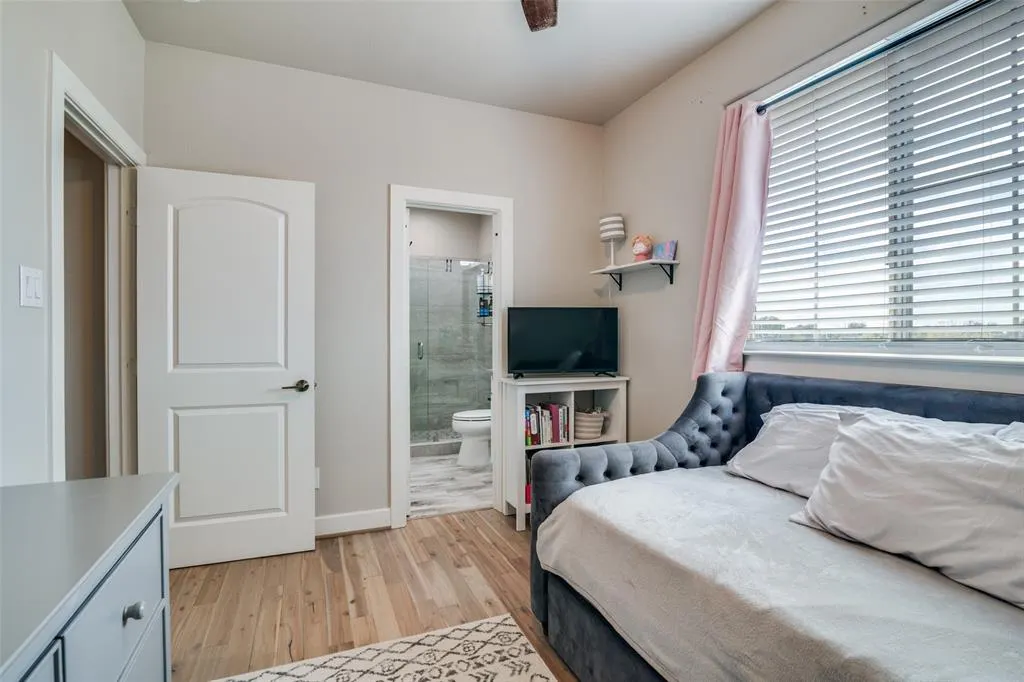 2247 Dorian Place