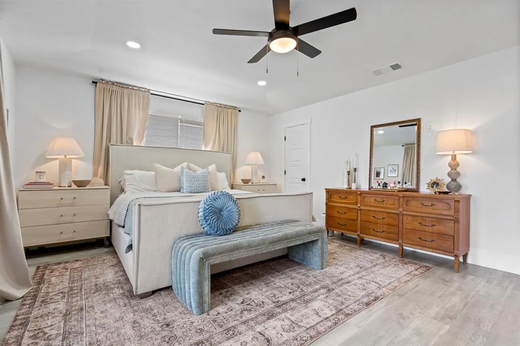 7004 Kiva Lane