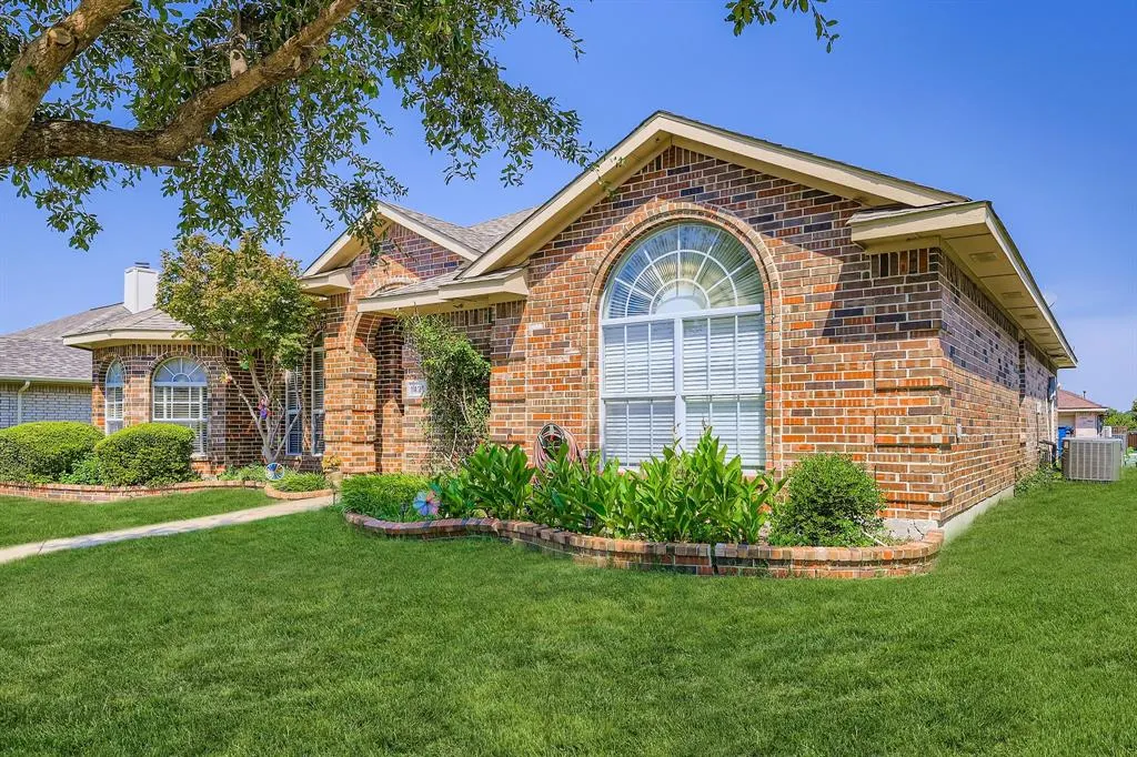 1421 Dearborn Road