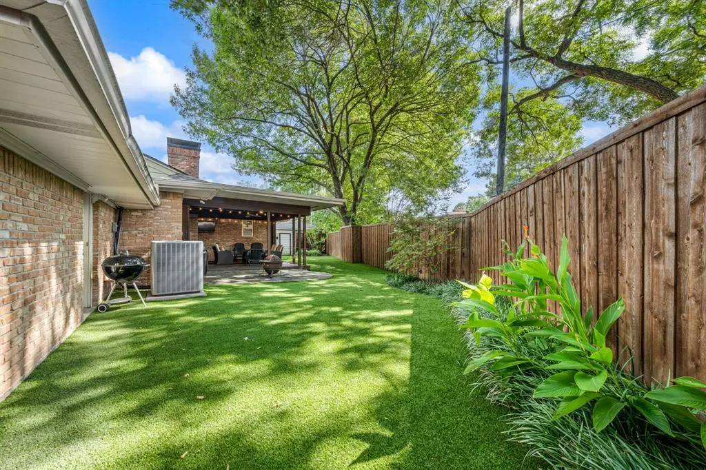7318 Rockhurst Drive