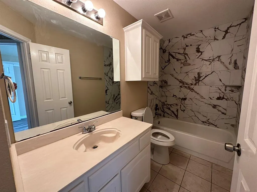 2513 Plentywood Drive