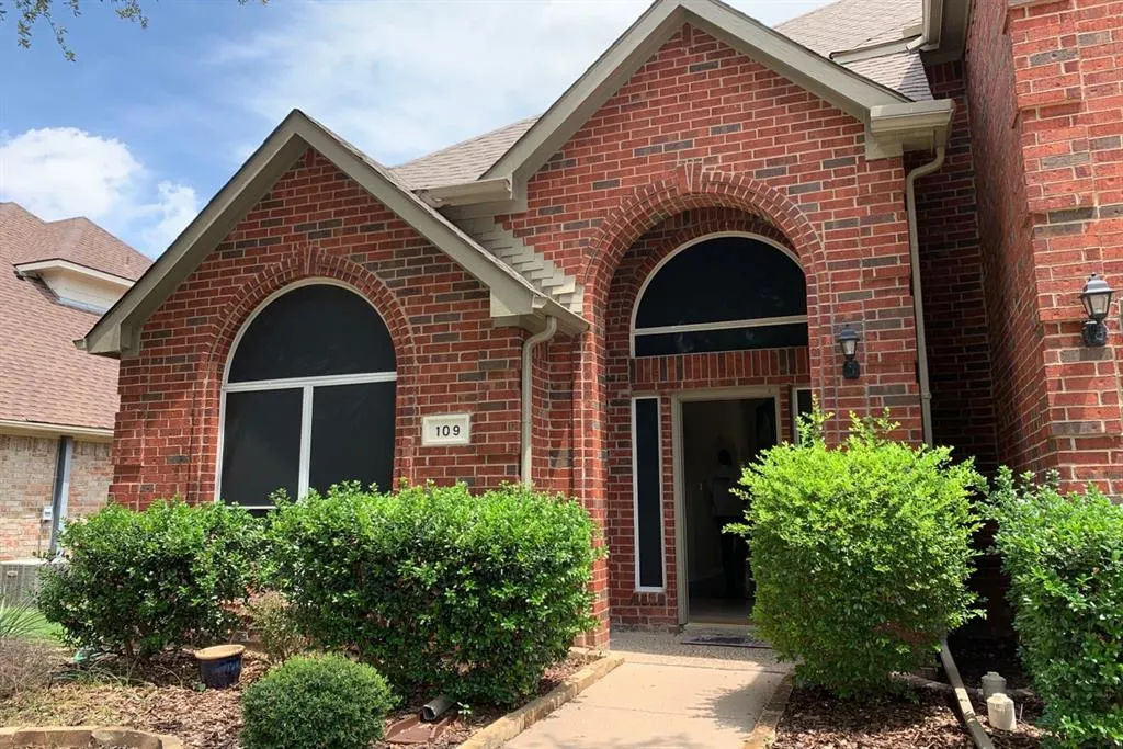 109 Falcon Creek Drive