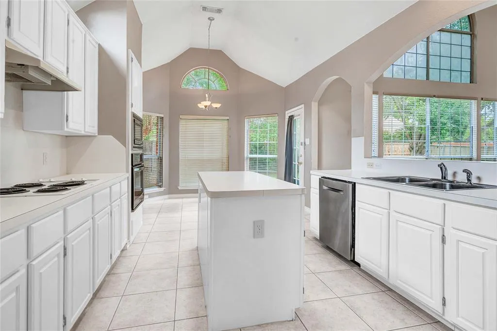 109 Falcon Creek Drive