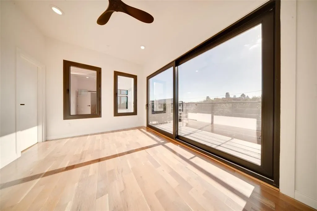 1920 Caddo Street, #103