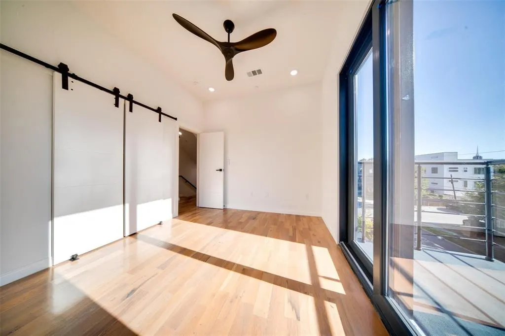 1920 Caddo Street, #103