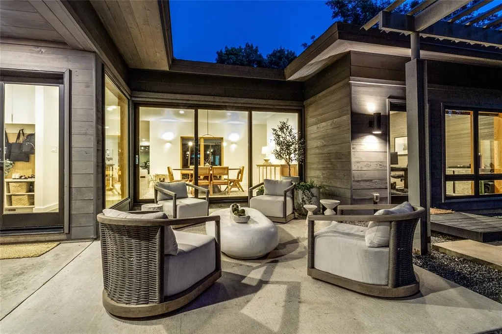 8335 San Benito Way