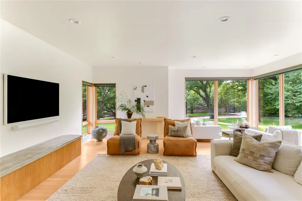 8335 San Benito Way