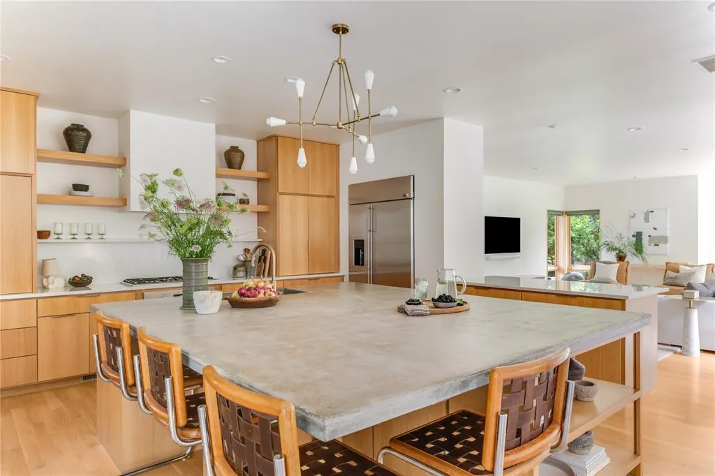 8335 San Benito Way