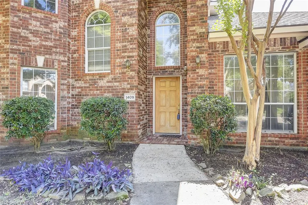 1409 Wallace Drive