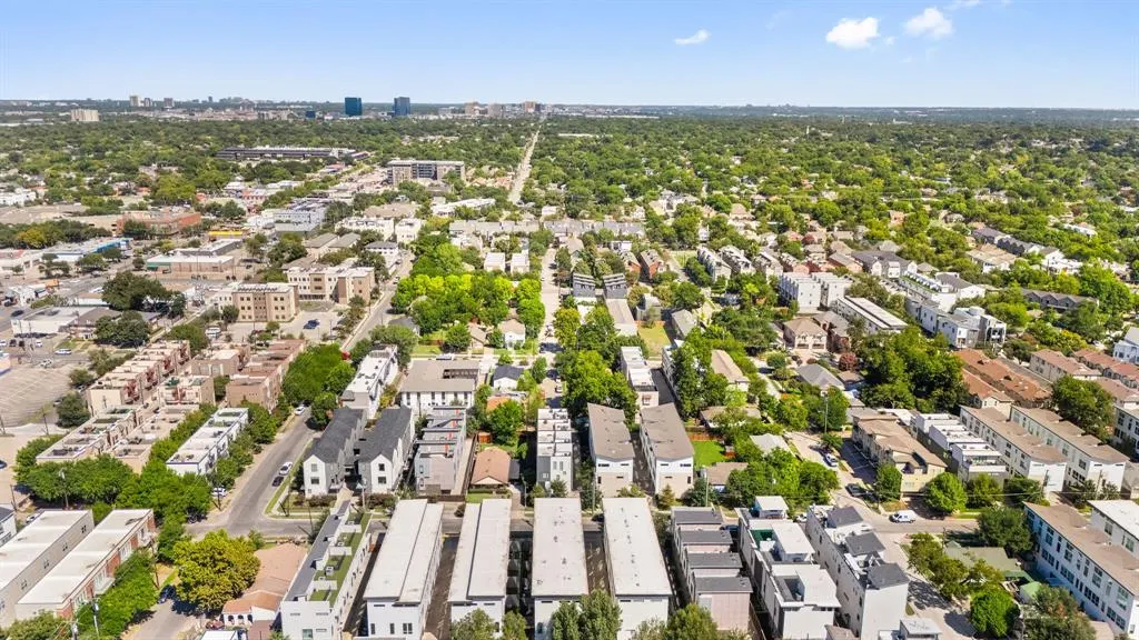 5802 Lindell Avenue, #101