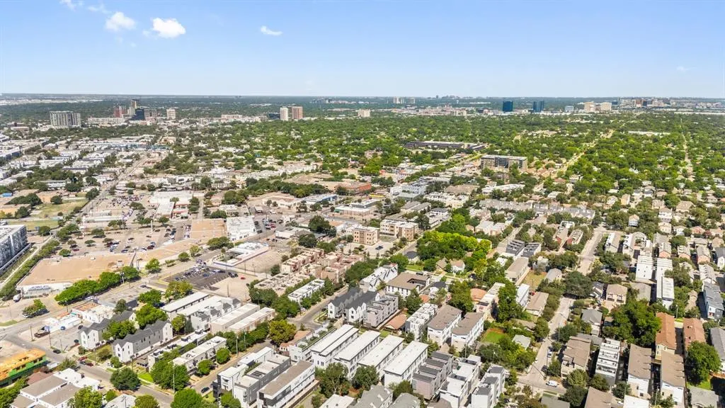 5802 Lindell Avenue, #101