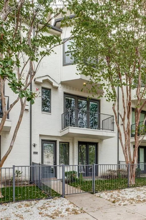 4502 Holland Avenue, #201