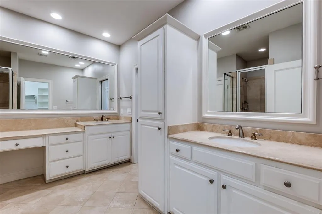 4502 Holland Avenue, #201