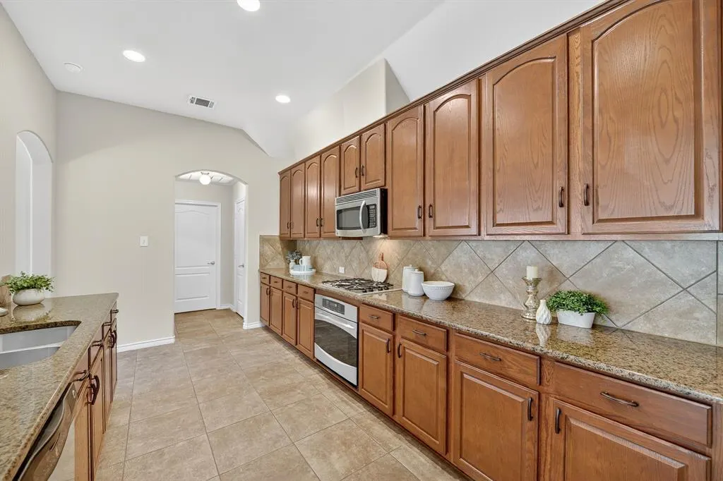 10027 Boyton Canyon Road