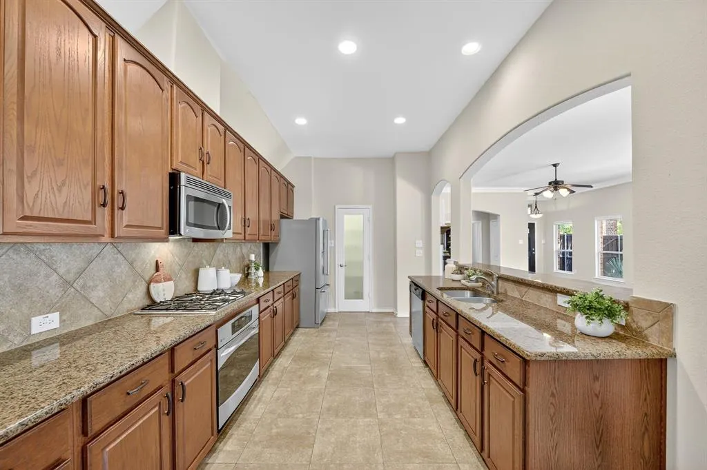 10027 Boyton Canyon Road
