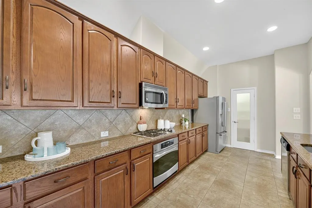 10027 Boyton Canyon Road