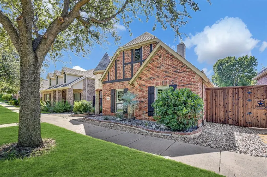 10027 Boyton Canyon Road