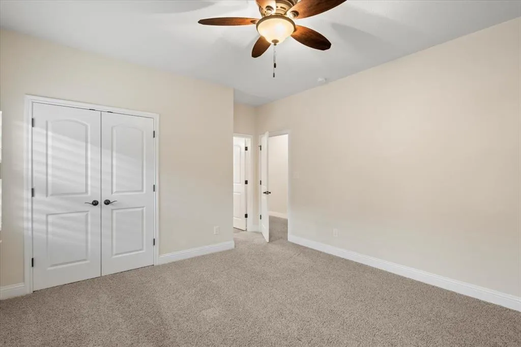 7041 Moregate Lane