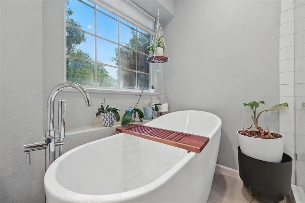 18240 Midway Road, #1002