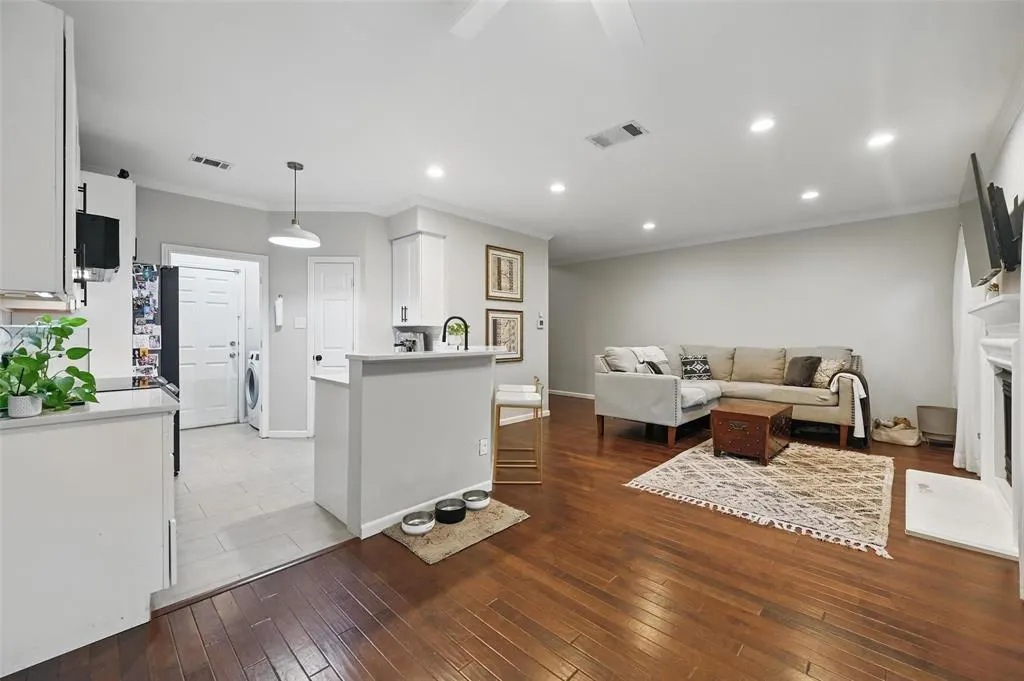 18240 Midway Road, #1002