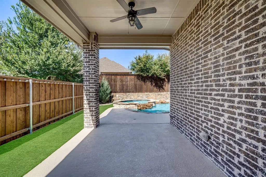 3341 Man O War Road