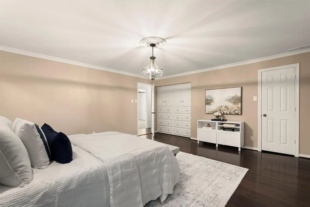 9215 Club Glen Drive