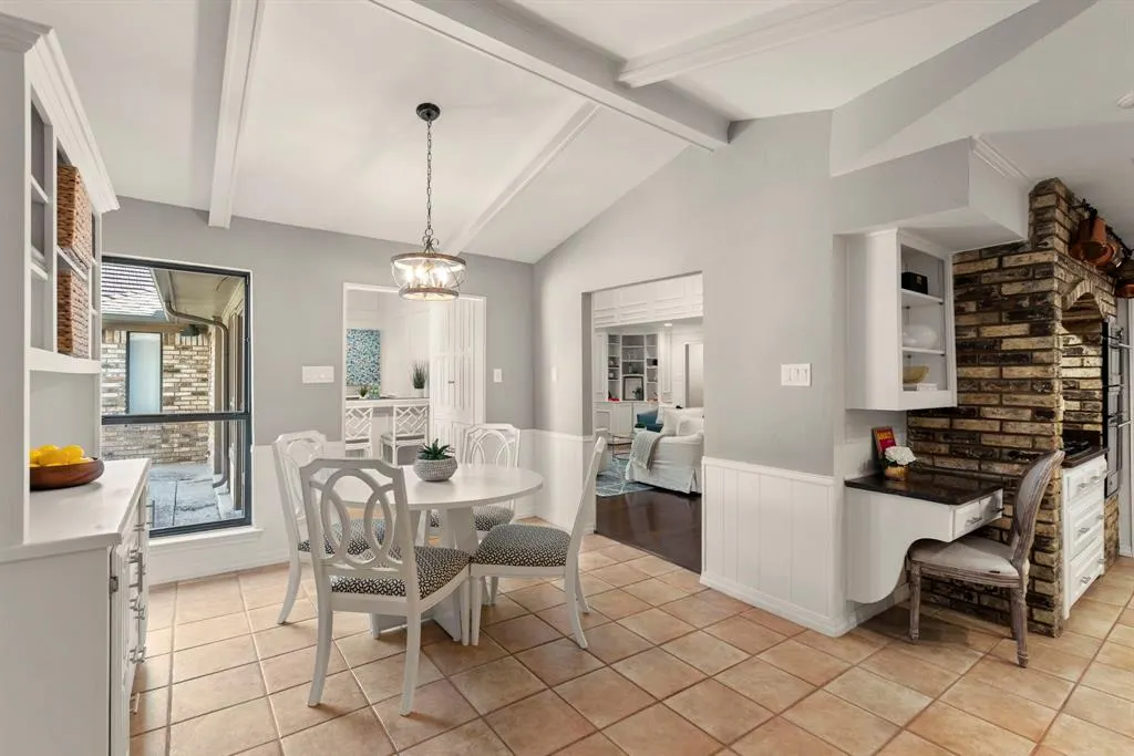 9215 Club Glen Drive