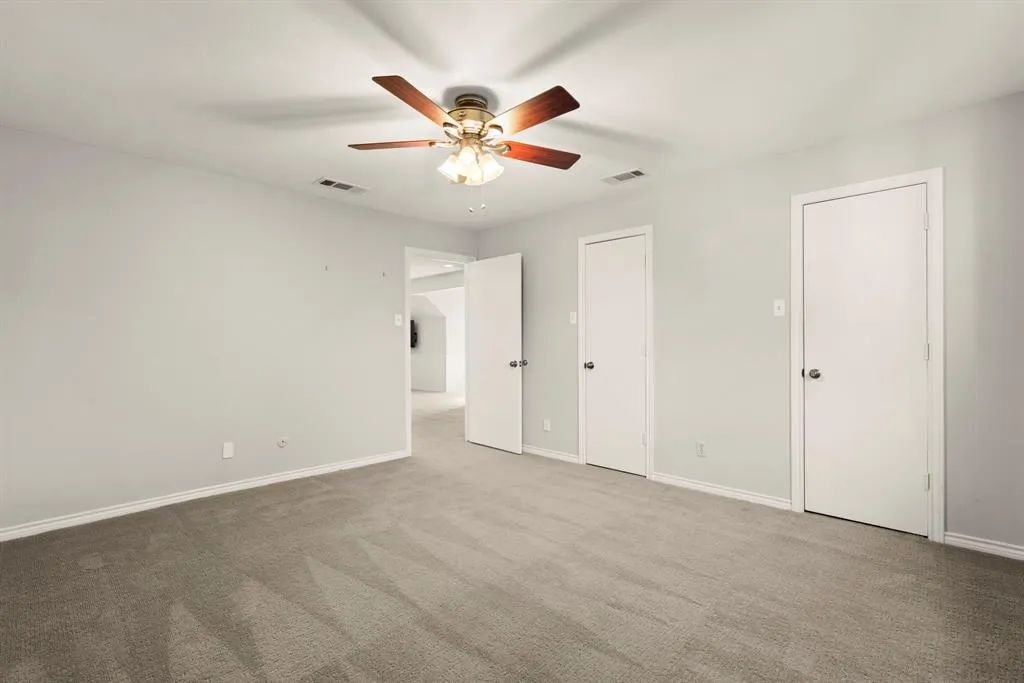9215 Club Glen Drive