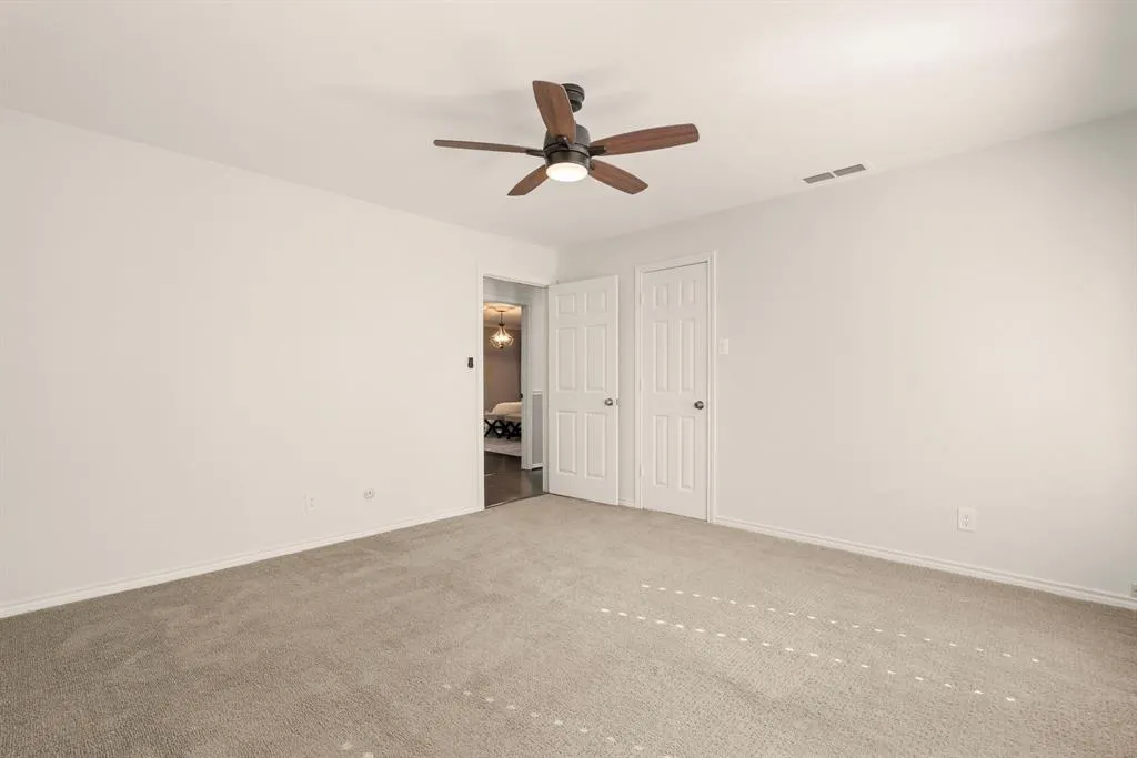 9215 Club Glen Drive