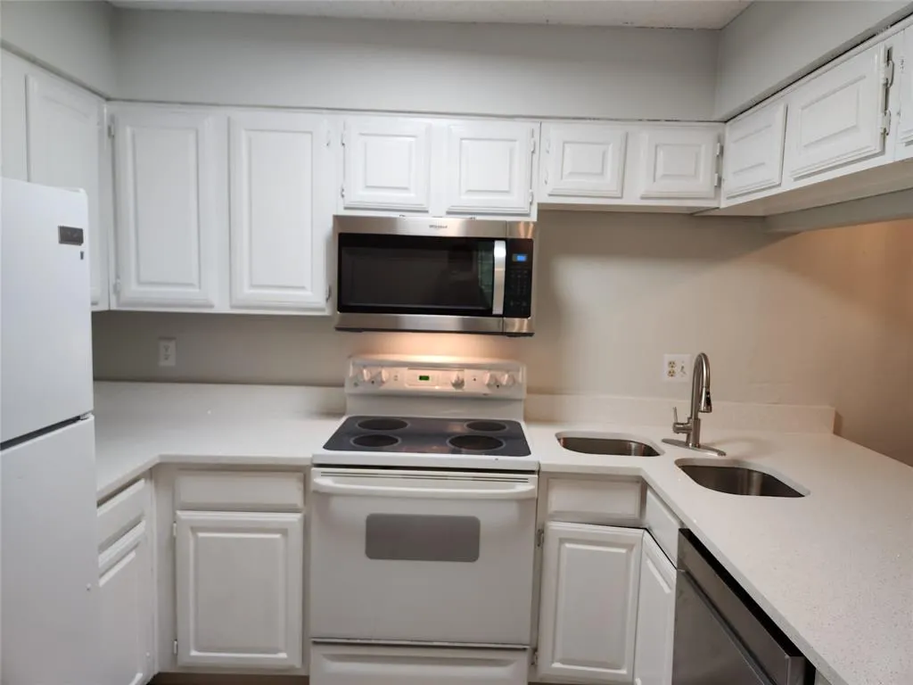 8545 Midpark Road, #12