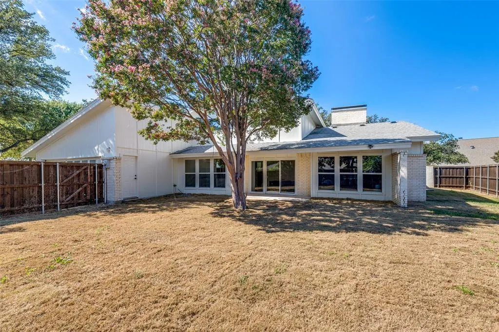 2401 Fairview Drive
