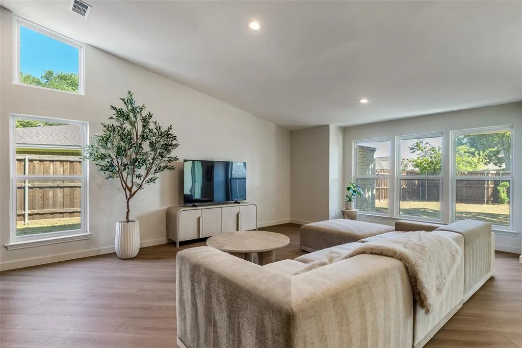 2401 Fairview Drive