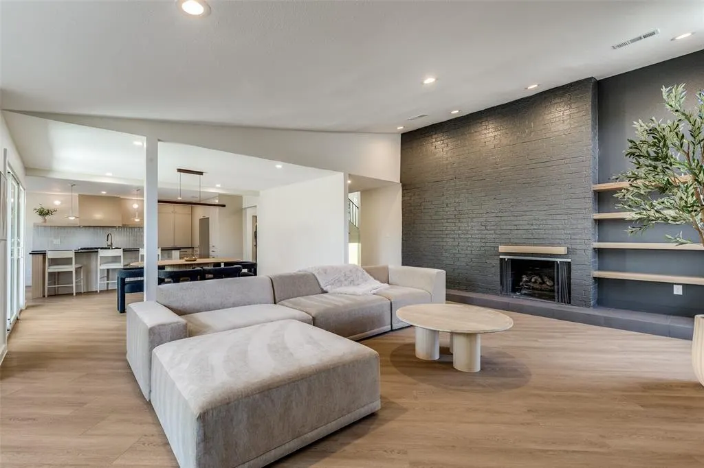 2401 Fairview Drive