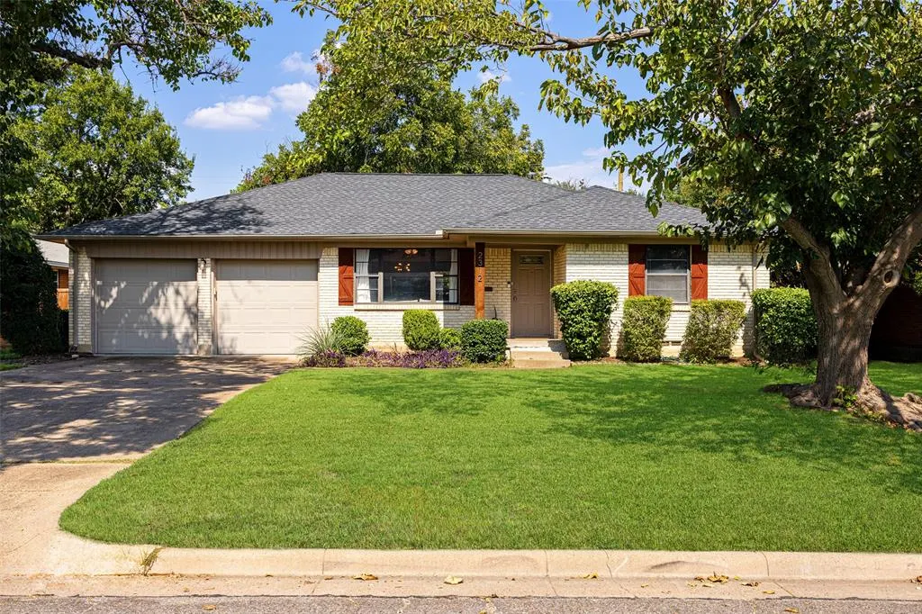 2312 Wildoak Drive