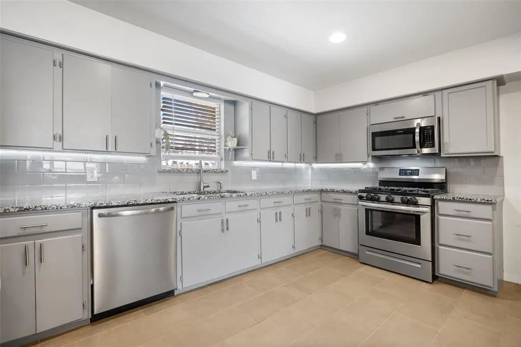 2312 Wildoak Drive