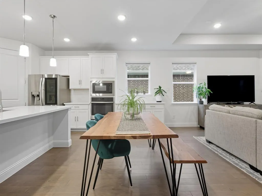2504 Triton Drive