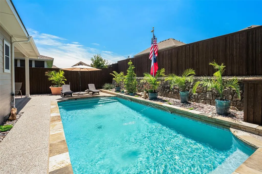 2809 Glendale Way