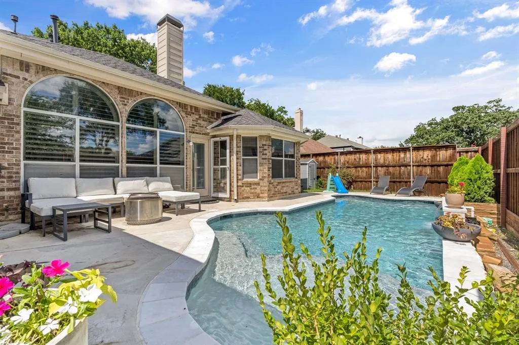 624 Mossycup Oak Drive