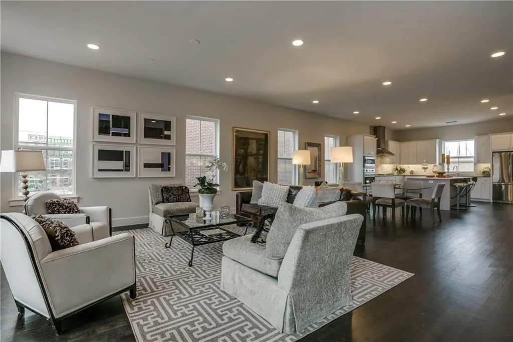 7700 Eastern Avenue, #401