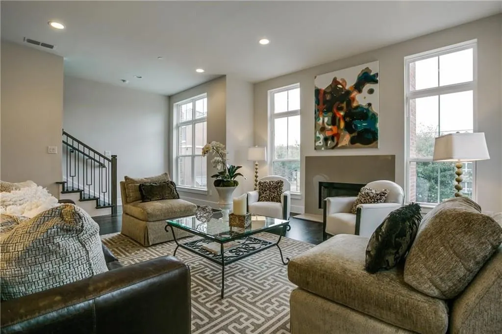 7700 Eastern Avenue, #401