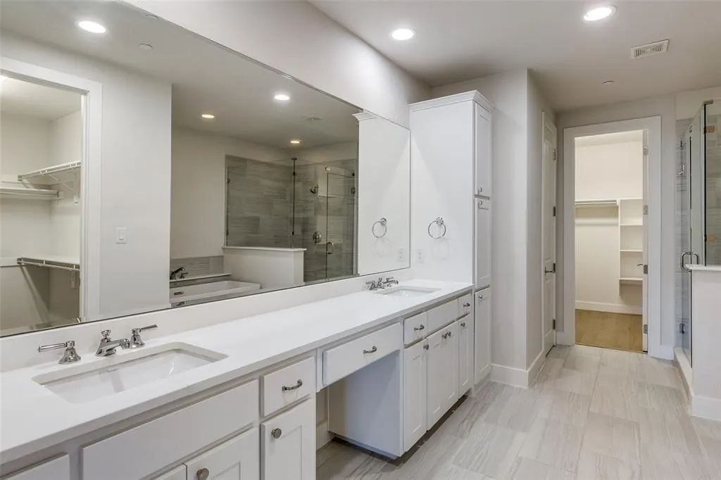 7700 Eastern Avenue, #401
