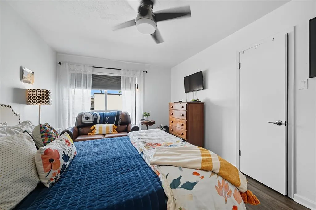 5927 E University Boulevard, #221