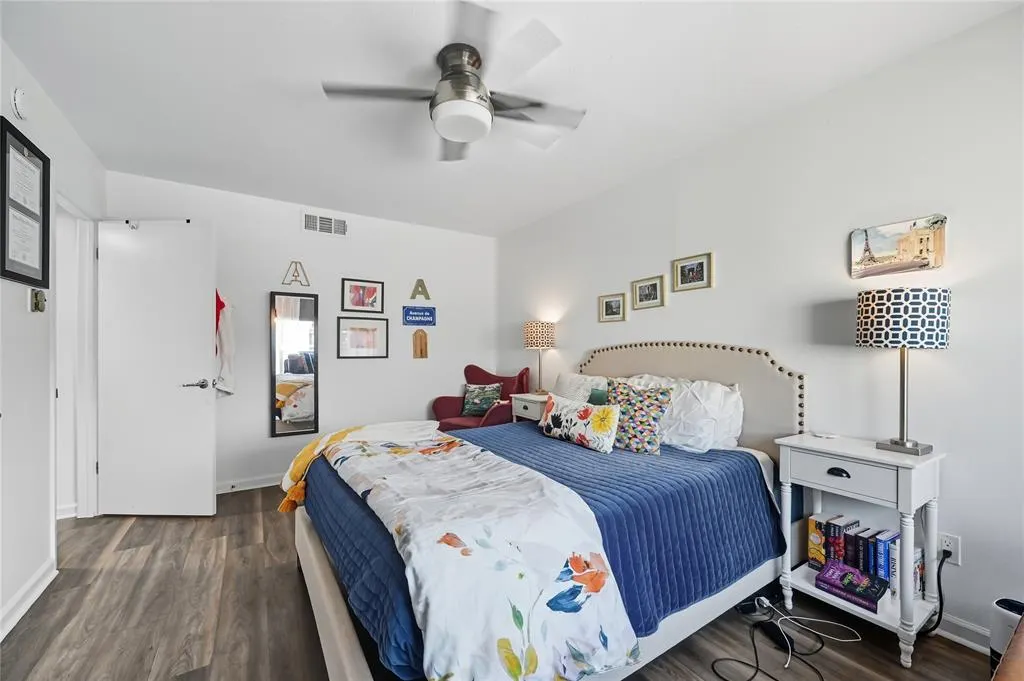 5927 E University Boulevard, #221