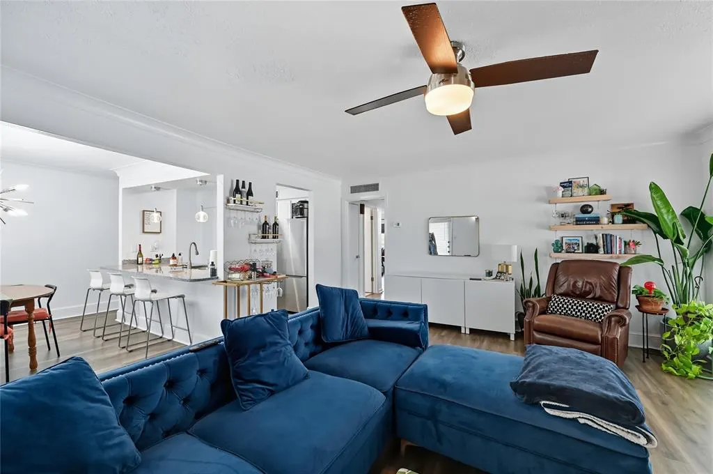5927 E University Boulevard, #221