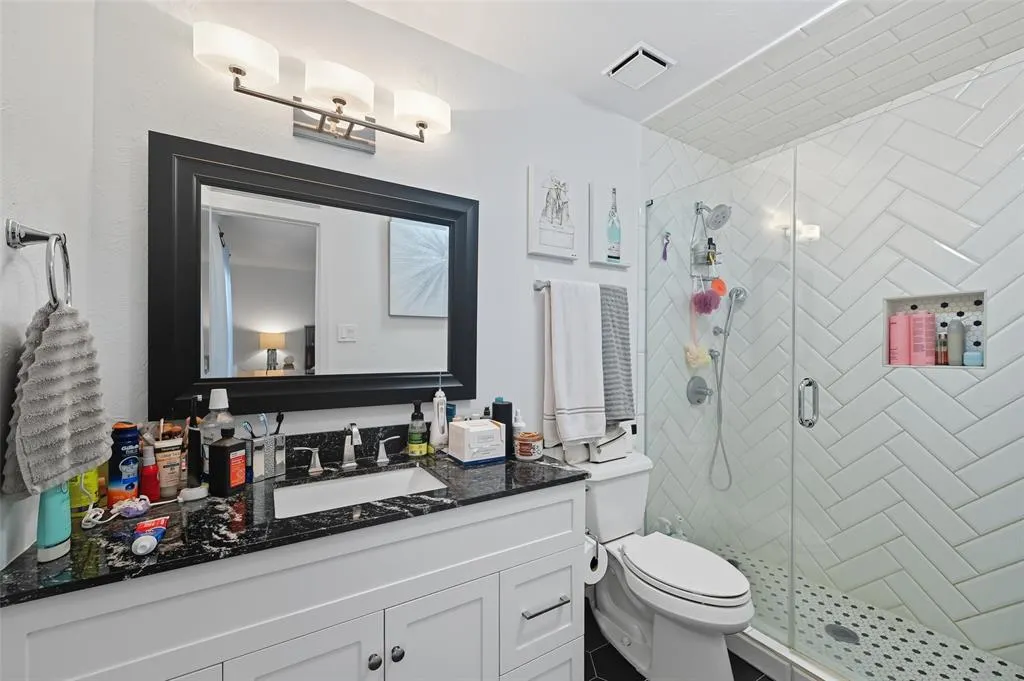 5927 E University Boulevard, #221