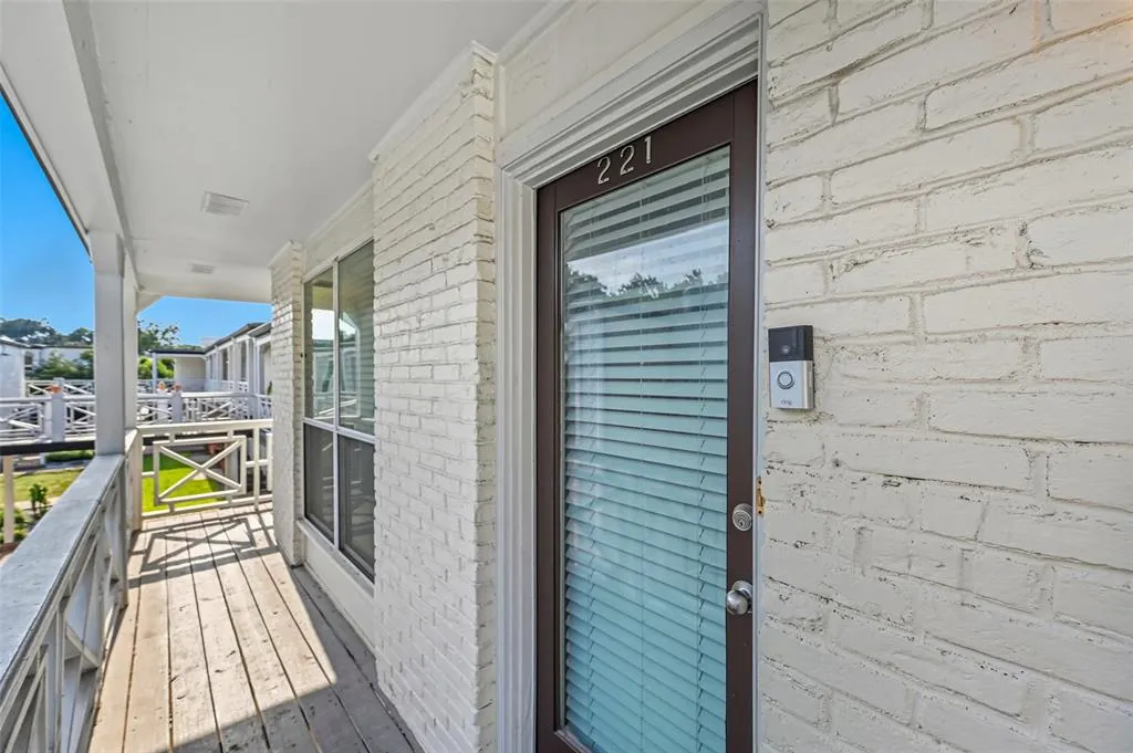 5927 E University Boulevard, #221