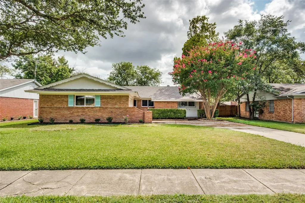 525 Salem Drive
