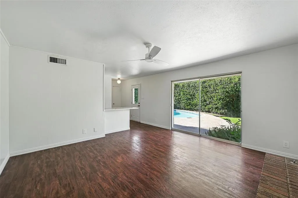 525 Salem Drive